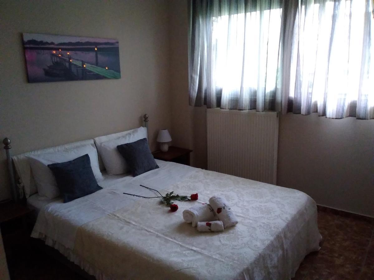 Rea'S Guest House Αρτέμιδα Εξωτερικό φωτογραφία