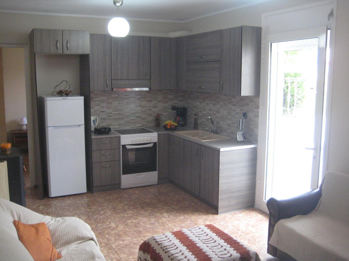 Rea'S Guest House Αρτέμιδα Εξωτερικό φωτογραφία