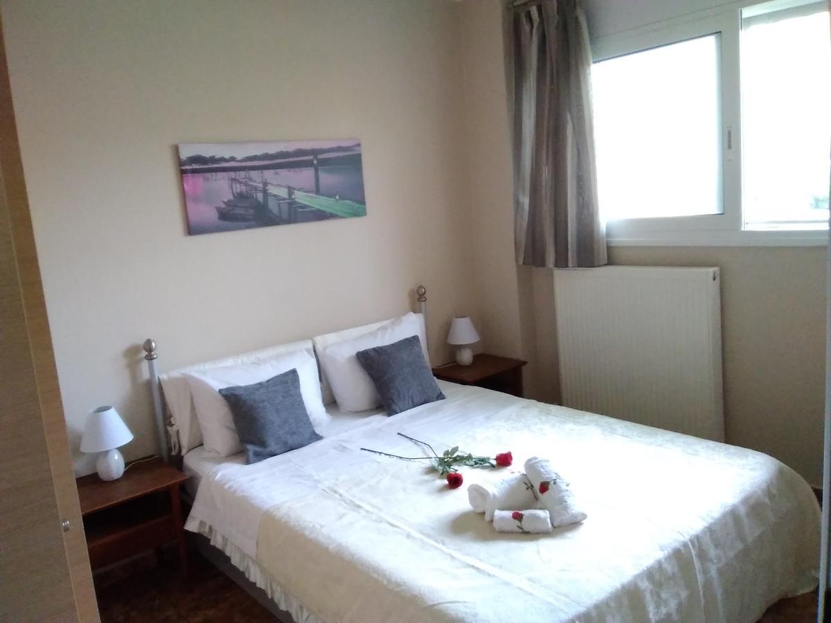 Rea'S Guest House Αρτέμιδα Εξωτερικό φωτογραφία